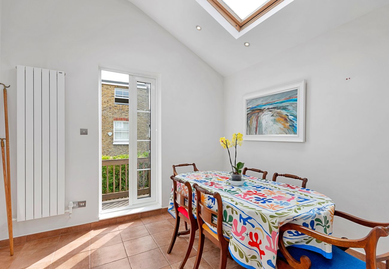 Apartment in London - Felsham