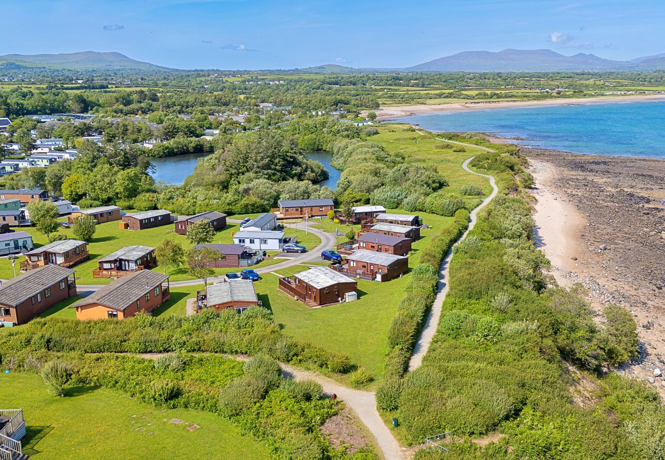 Cabin in Pwllheli - Forest Lodge