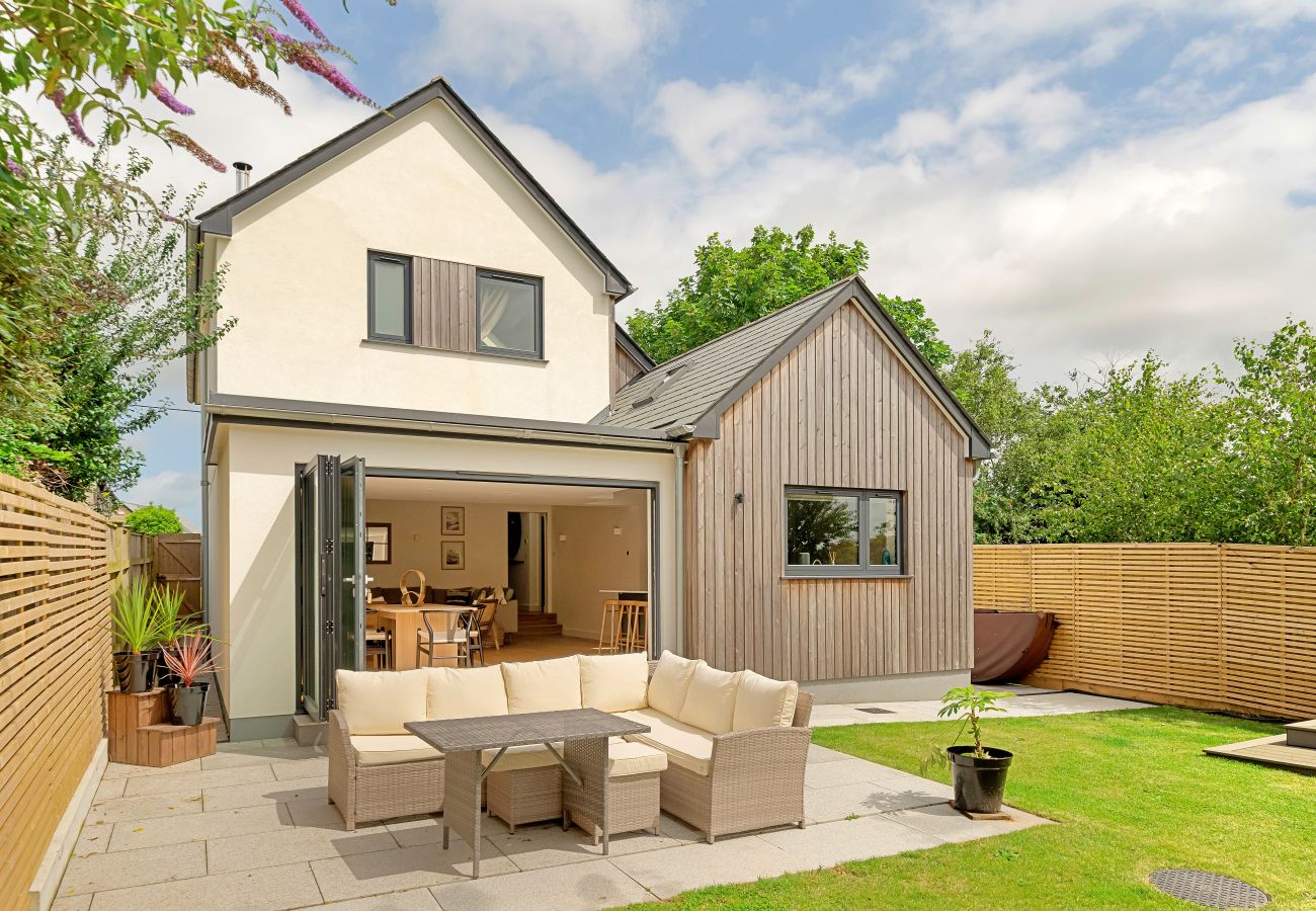 House in Bude - Firethorn