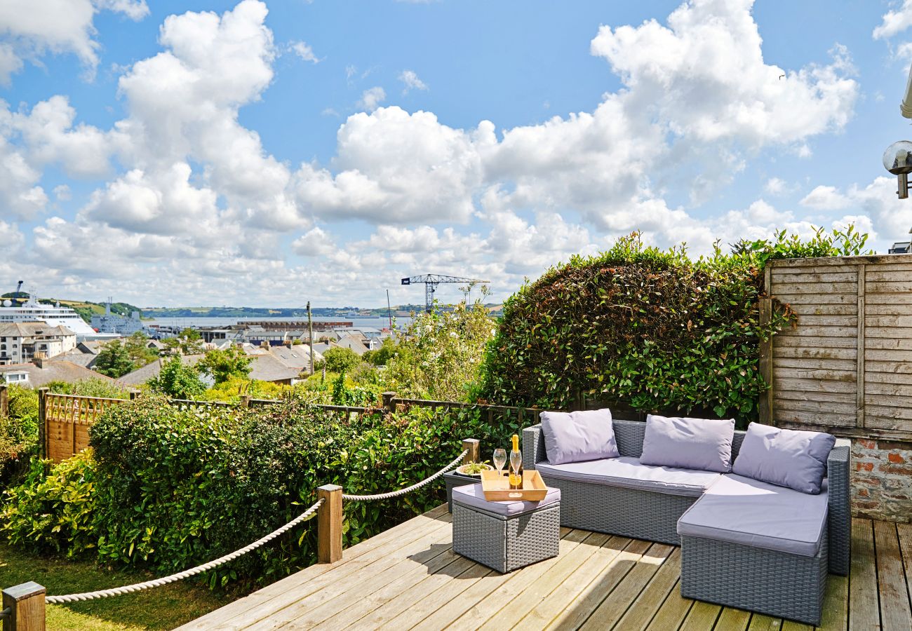 House in Falmouth - Lansdowne