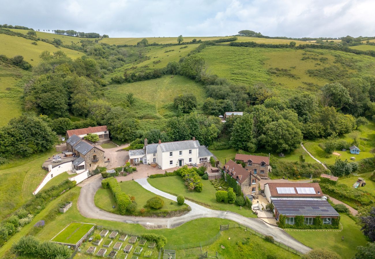 Cottage in Combe Martin - Coulscott Old Barn