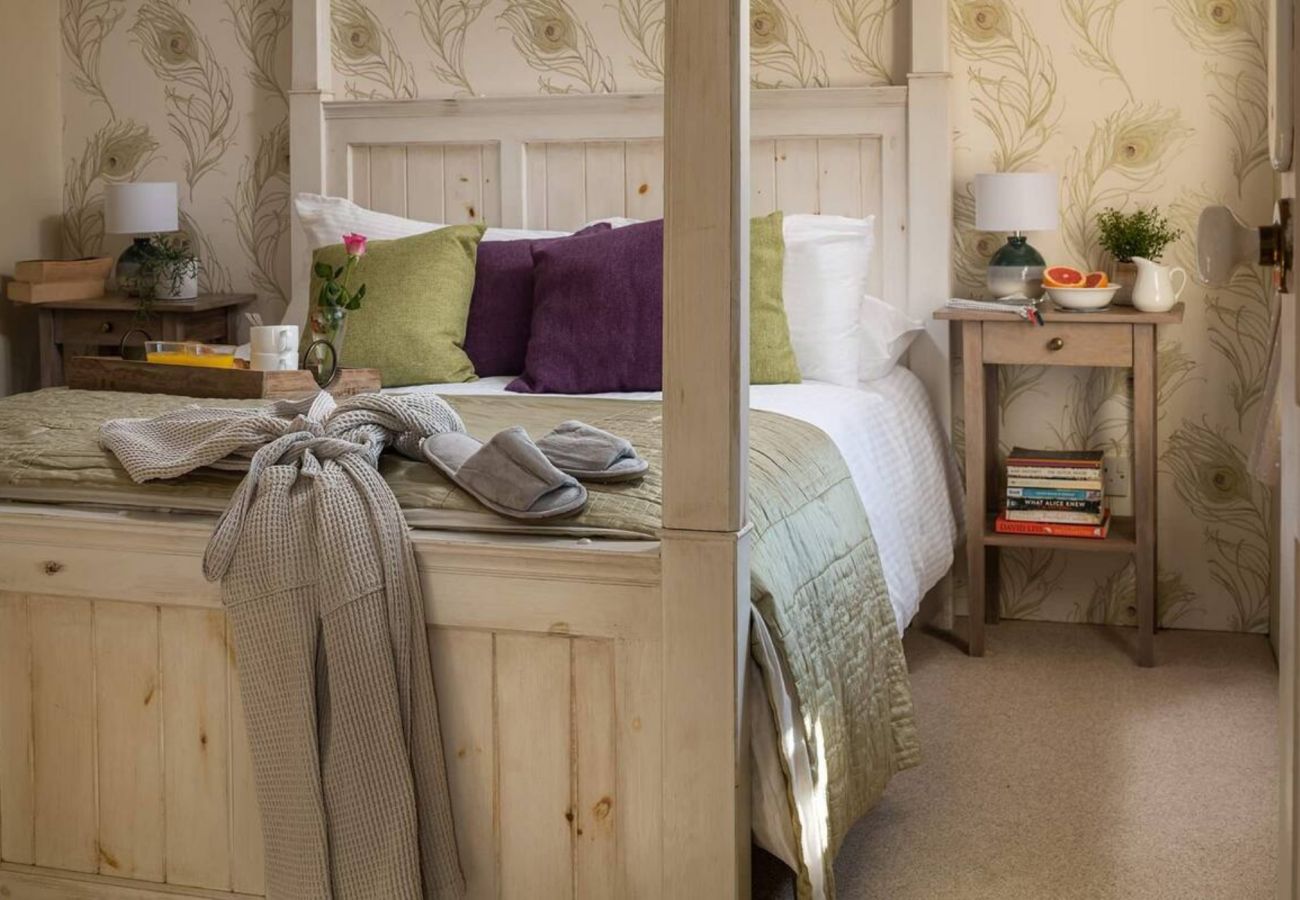 Cottage in Combe Martin - Coulscott Peacock Cottage