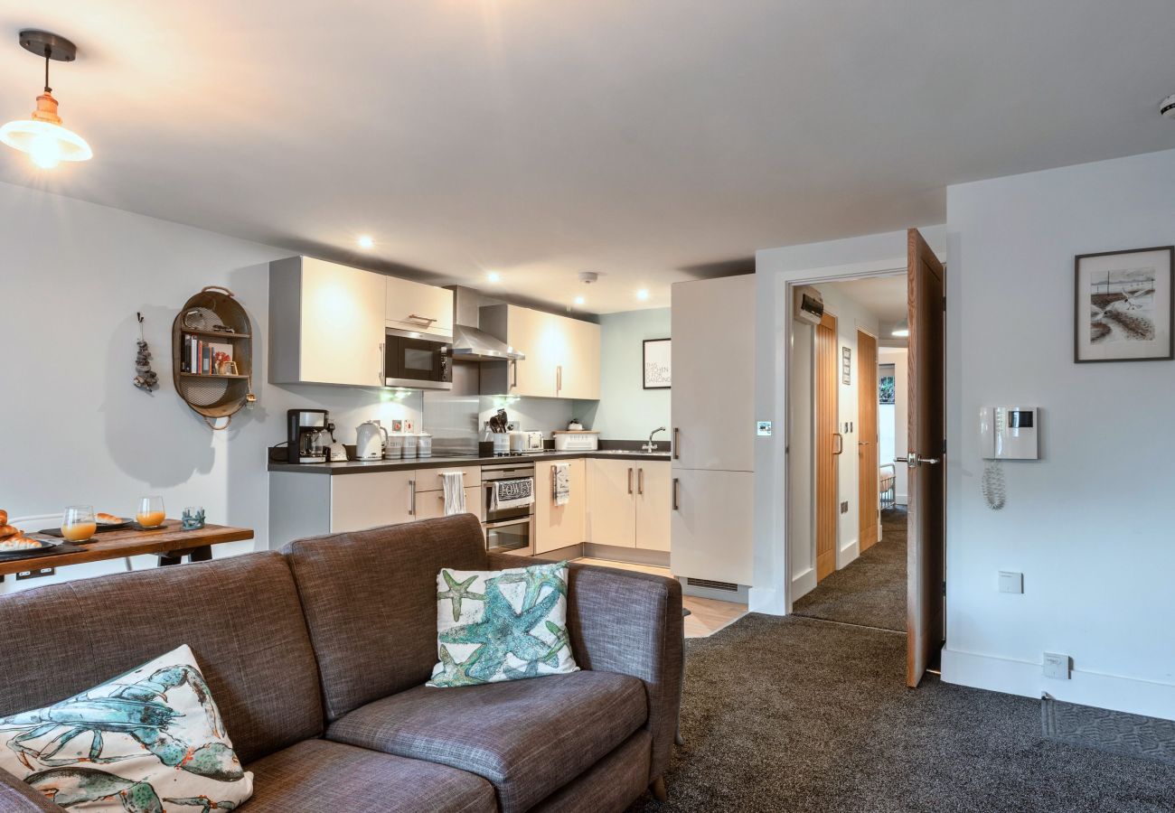 Apartment in Fowey - Pobble's Place