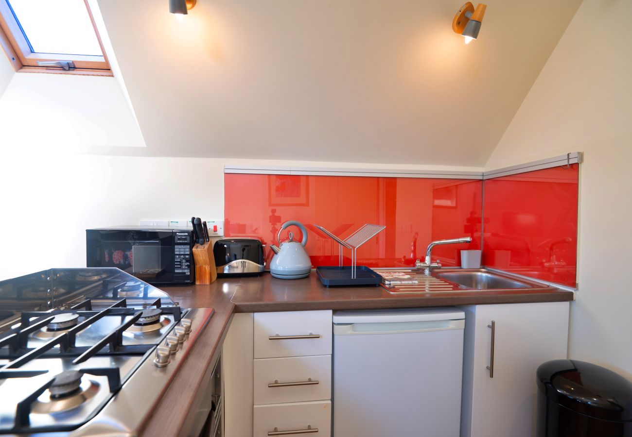 Apartment in Maesbury Marsh - Canal Waters