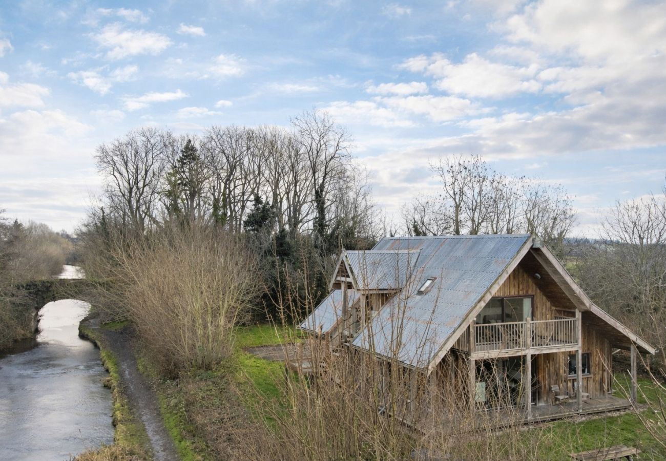 Apartment in Maesbury Marsh - Canal Waters