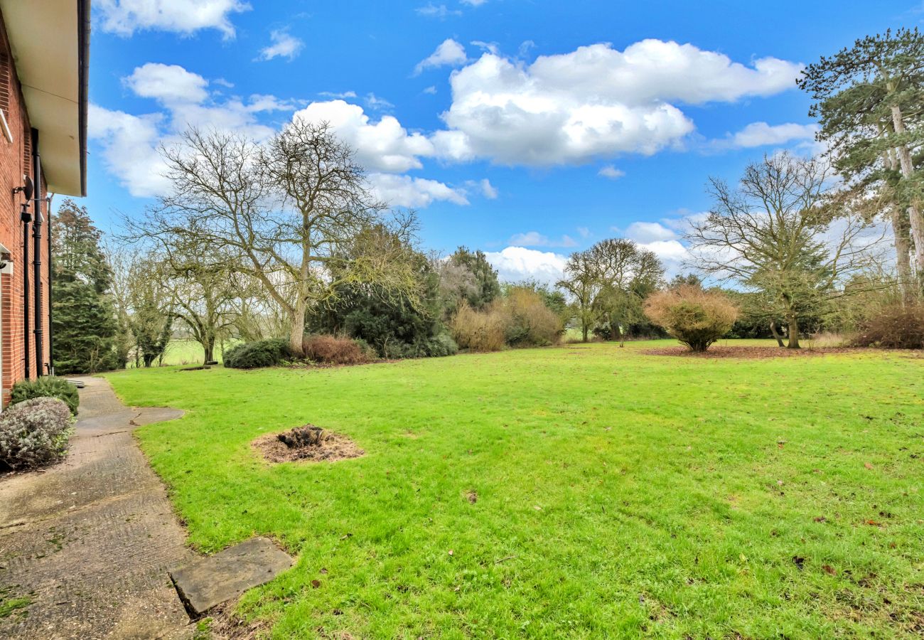 House in Saffron Walden - Clavering Hall