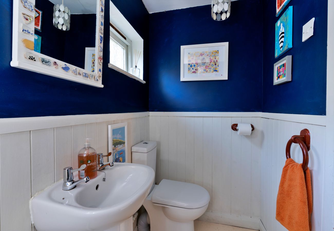 Cottage in Fishguard - Wallis Cottage