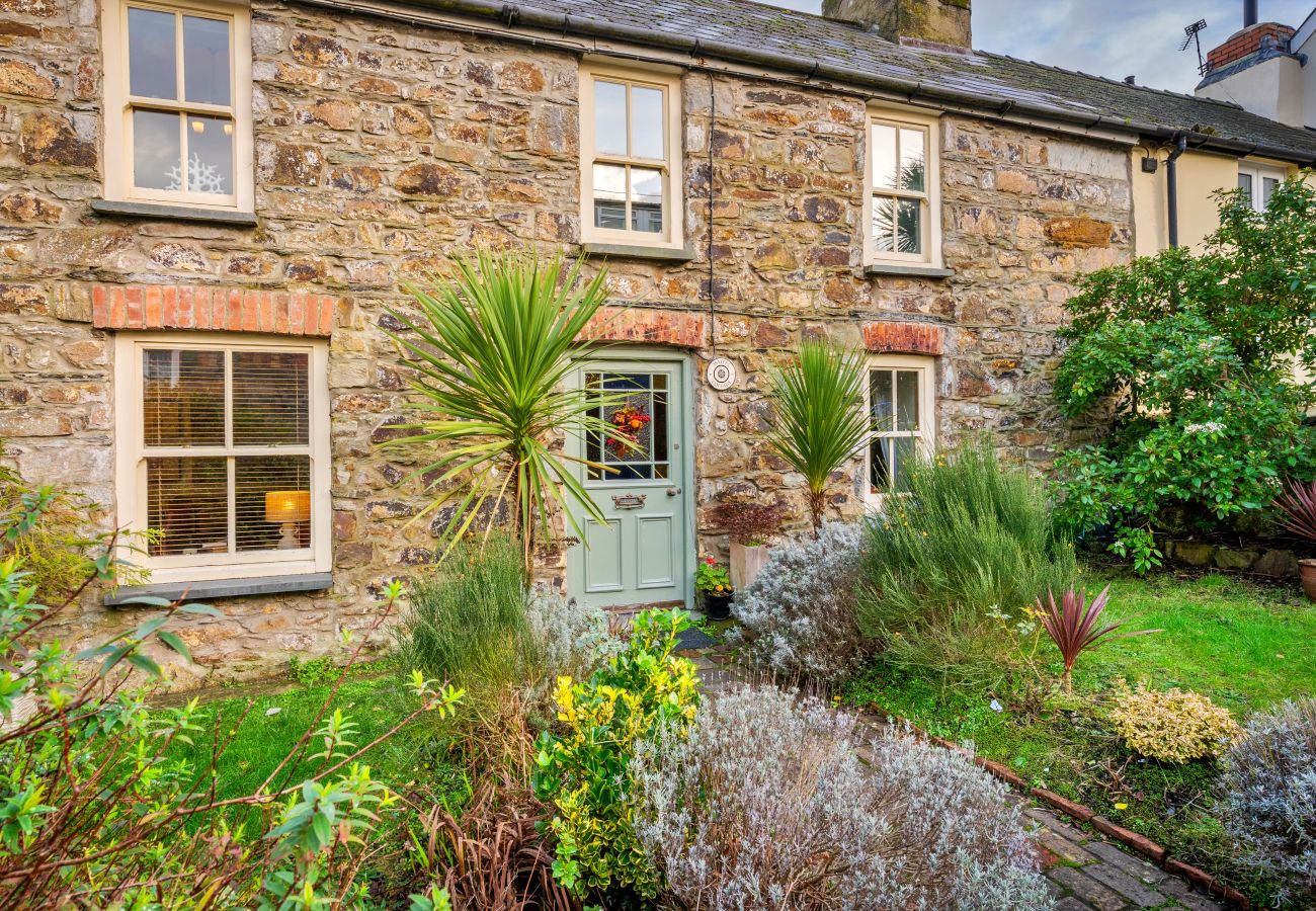 Cottage in Fishguard - Wallis Cottage