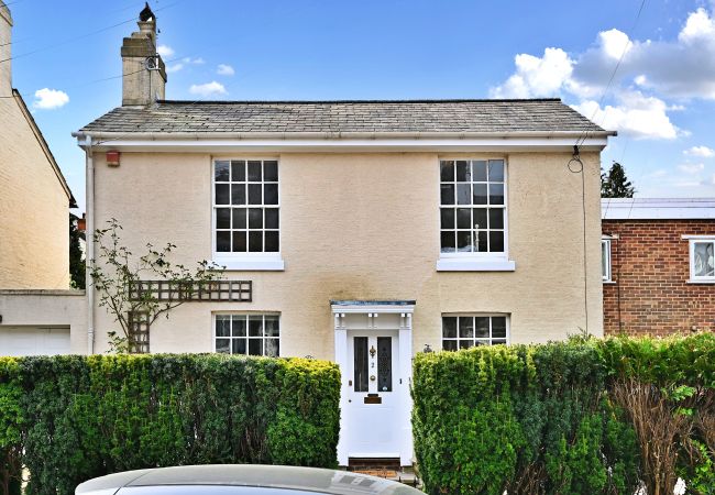 Cottage in Tunbridge Wells - Yew Cottage
