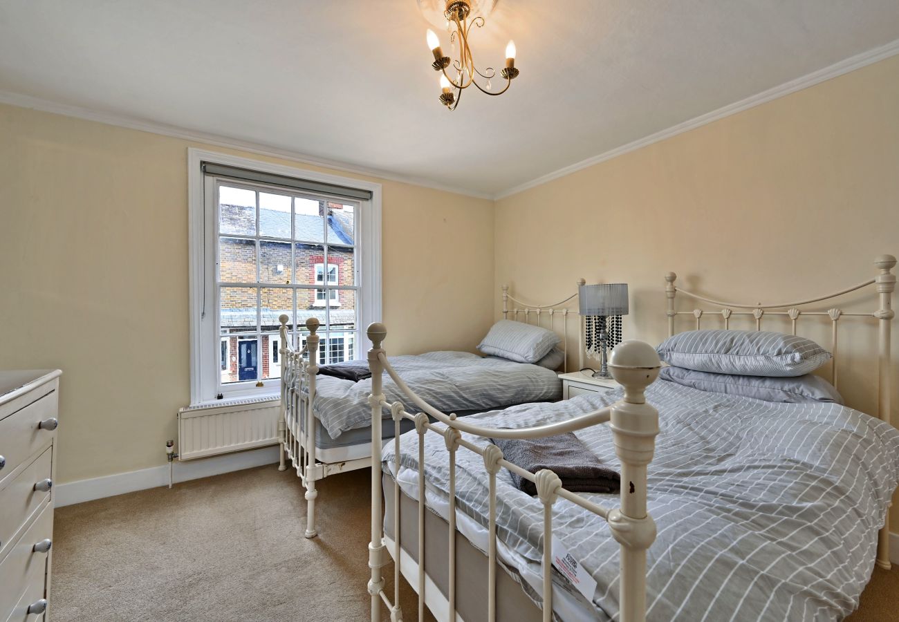 Cottage in Tunbridge Wells - Yew Cottage