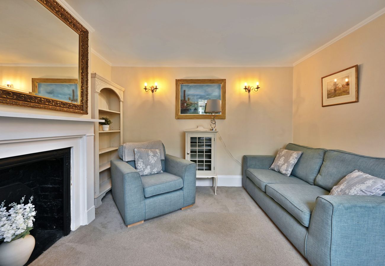 Cottage in Tunbridge Wells - Yew Cottage