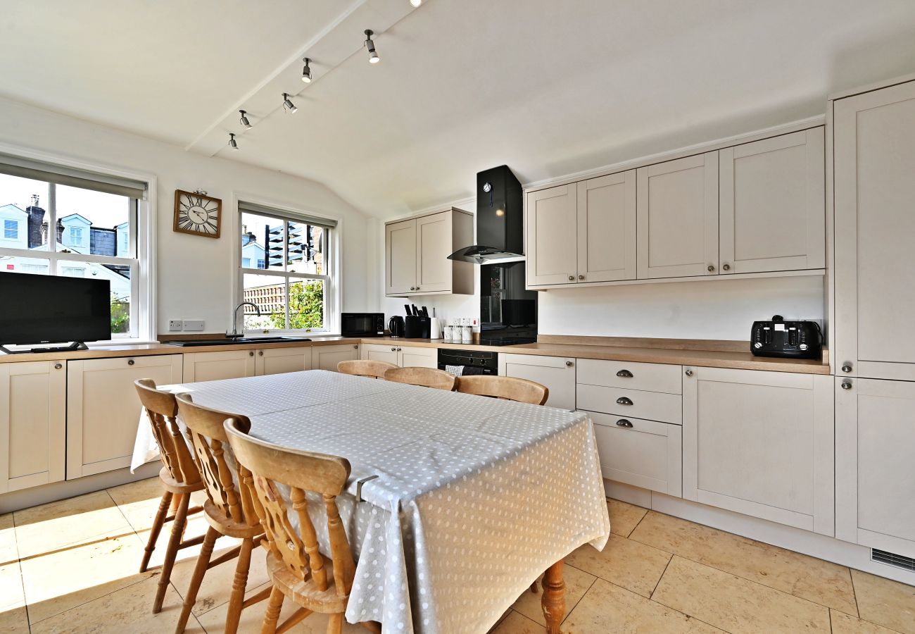 Cottage in Tunbridge Wells - Yew Cottage