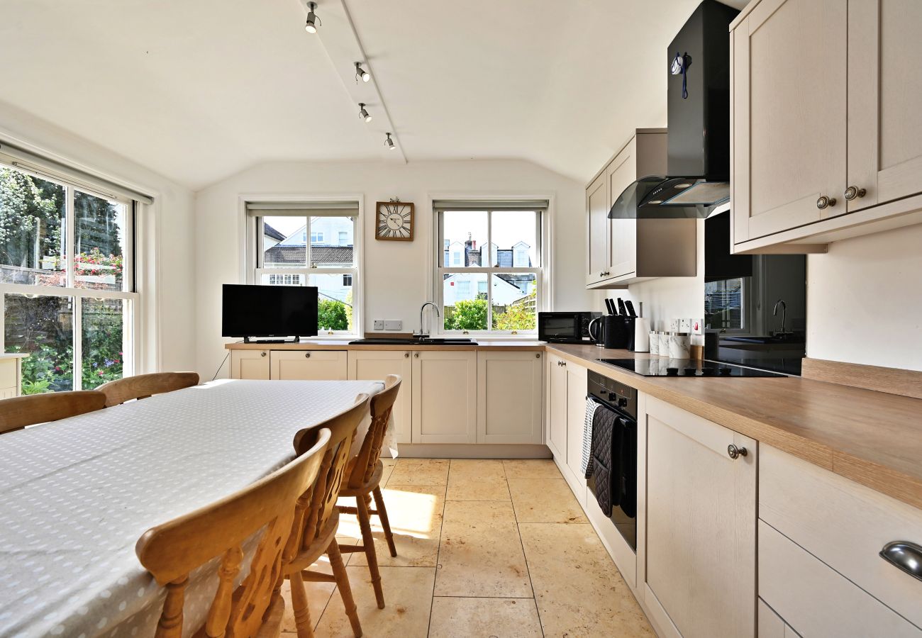 Cottage in Tunbridge Wells - Yew Cottage