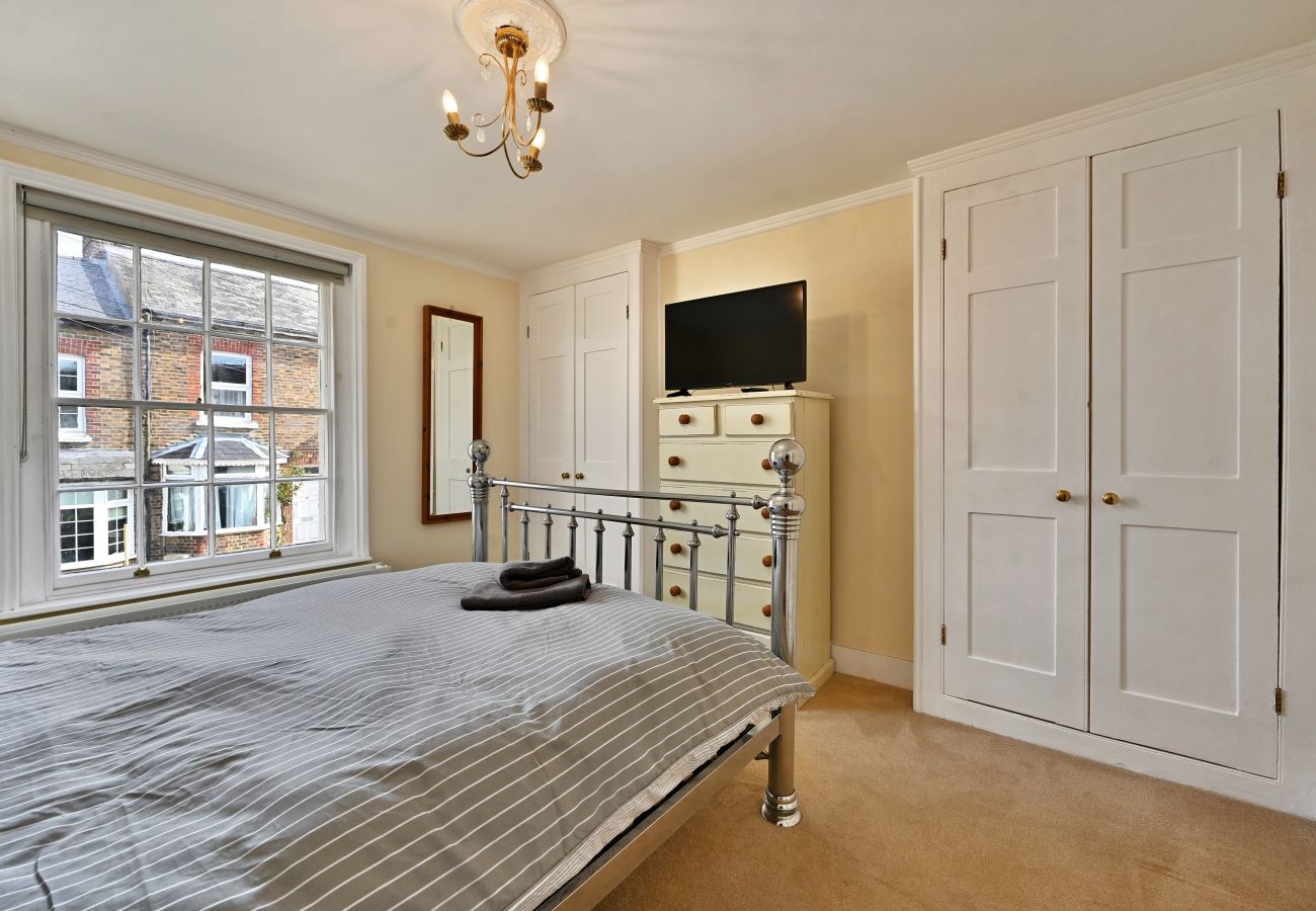 Cottage in Tunbridge Wells - Yew Cottage