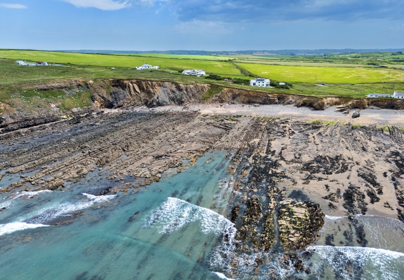 Cabin in Widemouth Bay - Manderley