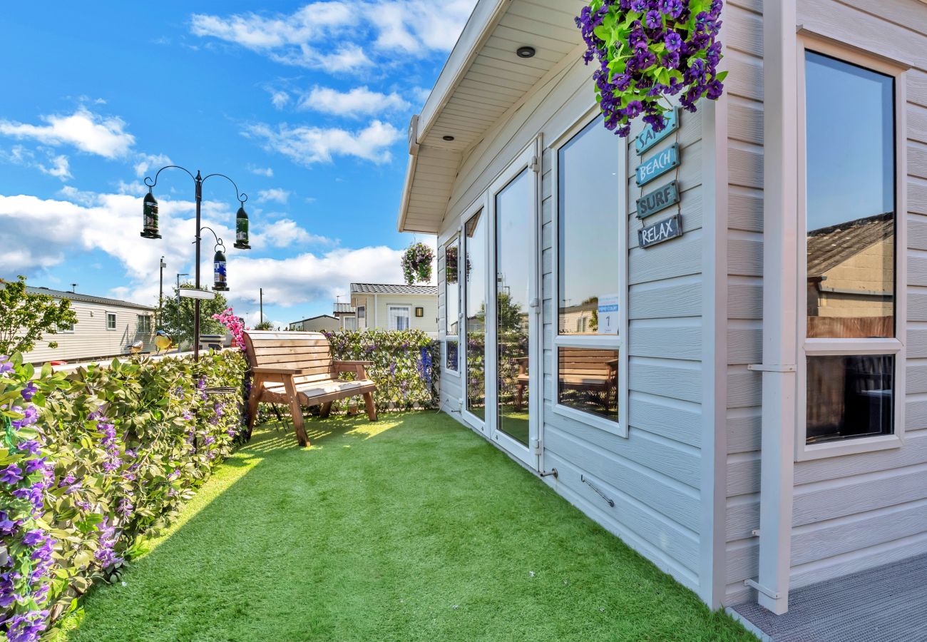Chalet in Great Yarmouth - Osprey Court 1