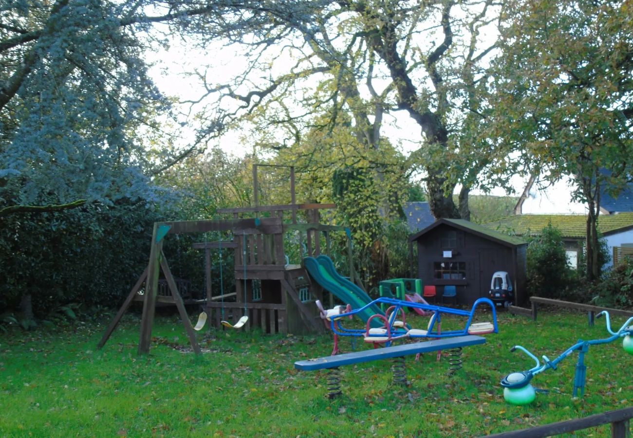 Chalet in Umberleigh - Bell Tent Highland at Country Ways