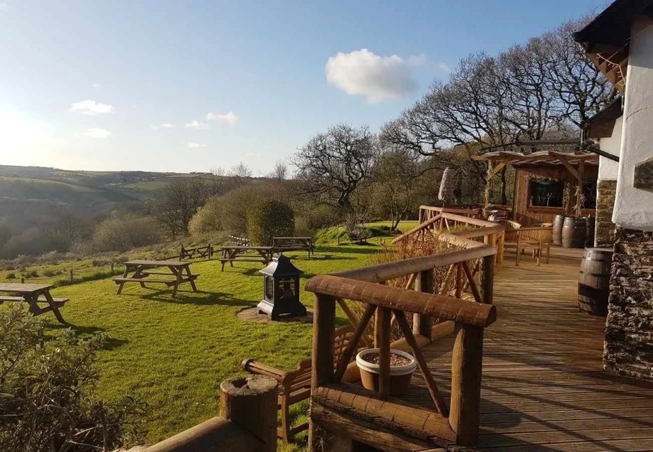 Chalet in Umberleigh - Bell Tent Highland at Country Ways