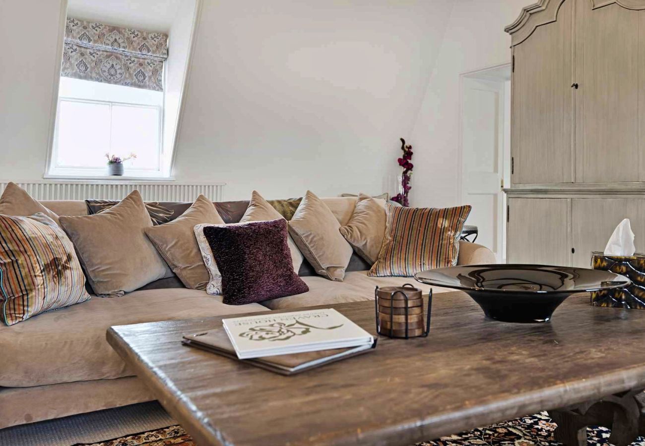 Apartment in East Molesey - Craven House, Park Suite
