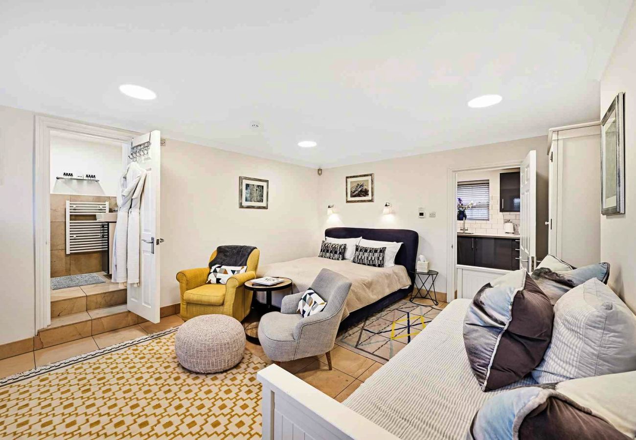 Apartment in East Molesey - Craven House, The Studio
